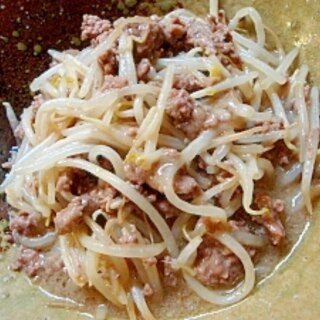 レンジで　もやしと挽肉のみそニンニク煮